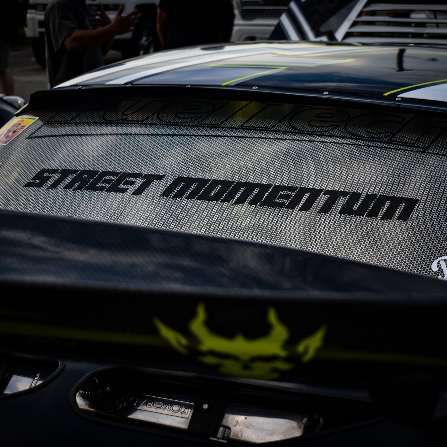 Windshield Banner